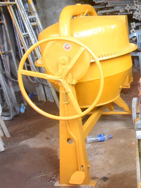 Concrete mixers rent Kandy, Peradeniya