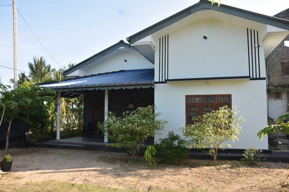 Nilaveli Holiday Bungalow